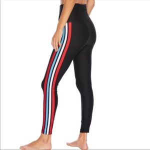 BEACH RIOT Jade Black Leggings